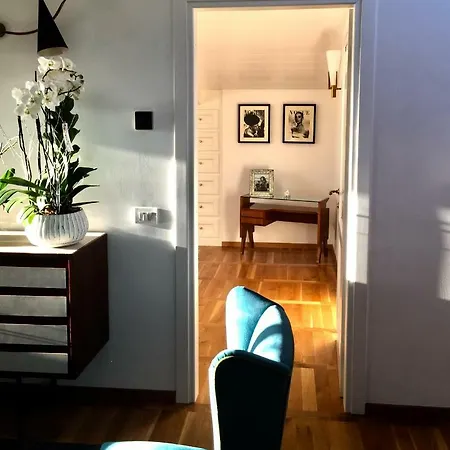 Mansarda Con Terrazza E Idromassaggio Apartment
